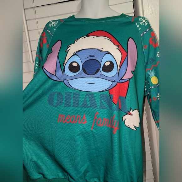 Disney Lilo & Stich Ohana Means Family Christmas Long Sleeved Shirt. NWT Size XL - Picture 3 of 9